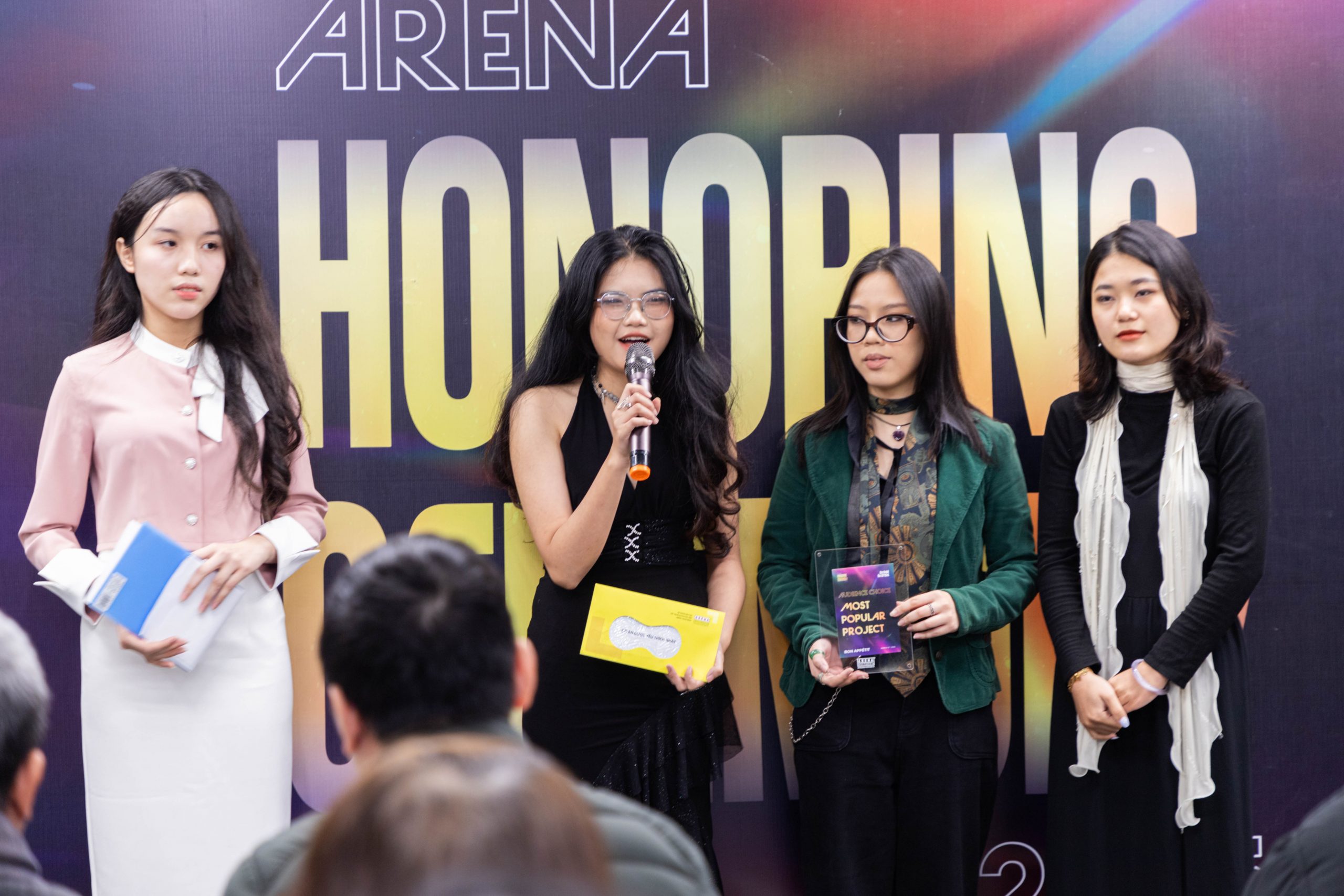 Arena Honoring Ceremony: Cái đích đặc biệt của sự khiêm nhường và kiên nhẫn