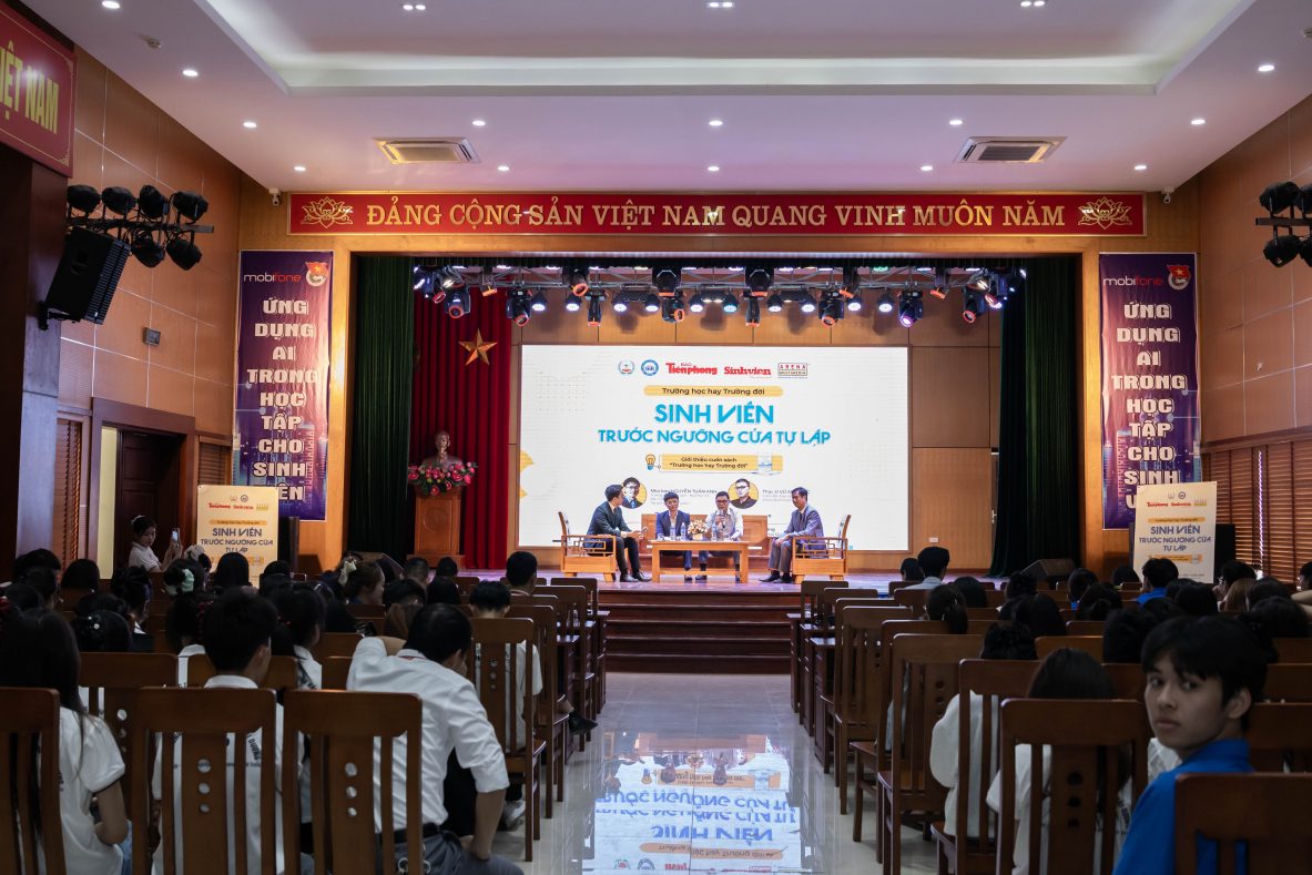 Trường học hay Trường đời: Hành trang nào cho sinh viên trước ngưỡng cửa tự lập?
