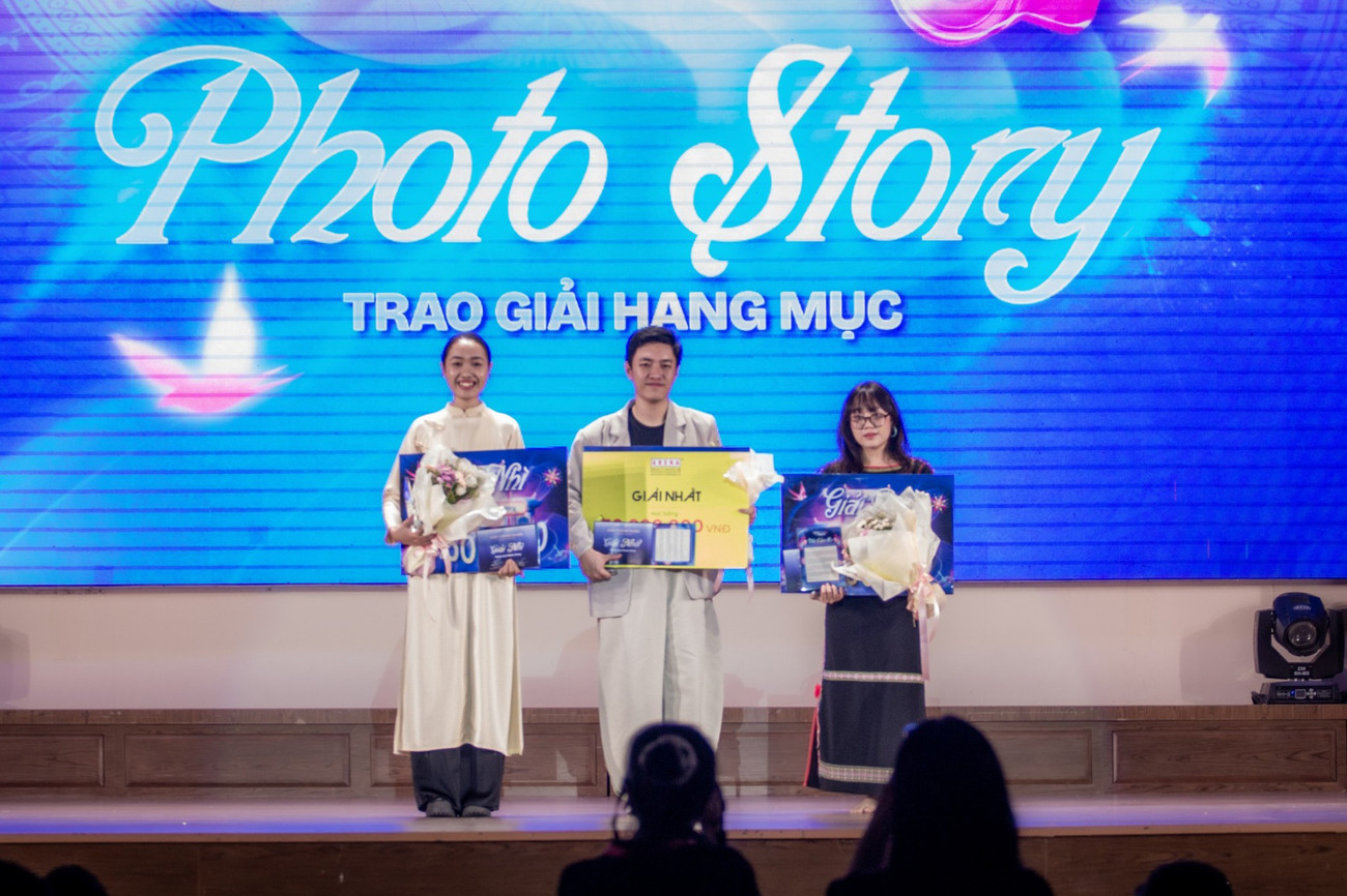 Nam sinh GenZ ghi dấu ấn văn hóa Việt qua từng dự án, giành hơn 10 giải thưởng quốc tế với phim ngắn TÂM Nam sinh GenZ ghi dấu ấn văn hóa Việt qua từng dự án, giành hơn 10 giải thưởng quốc tế với phim ngắn TÂM