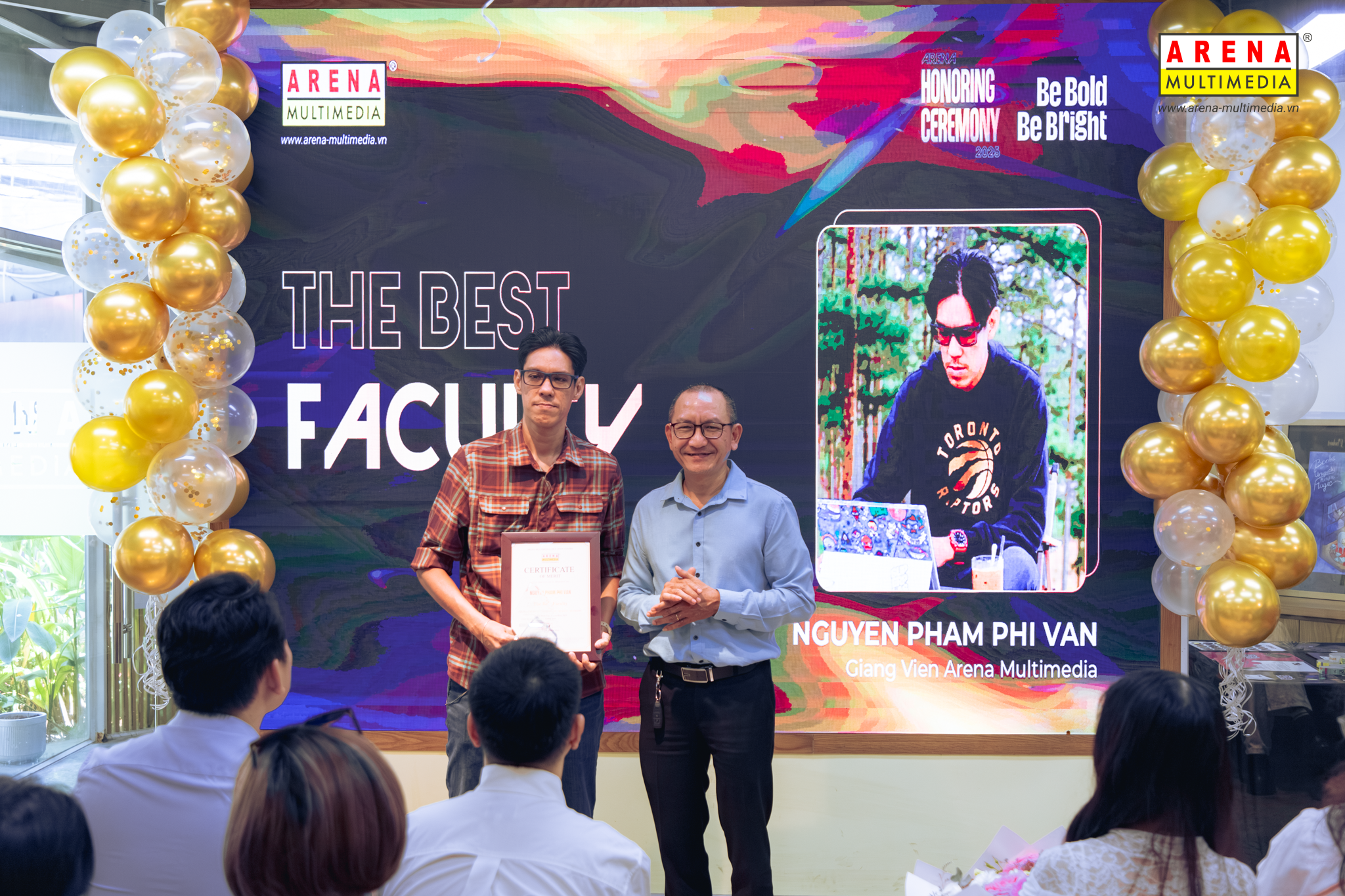 Arena Honoring Ceremony 2025 khu vực TP. HCM: Hãy để Arenaites kể bạn nghe hành trình Sáng tạo “lấp lánh” như thế nào! Arena Honoring Ceremony 2025 khu vực TP. HCM: Hãy để Arenaites kể bạn nghe hành trình Sáng tạo “lấp lánh” như thế nào!