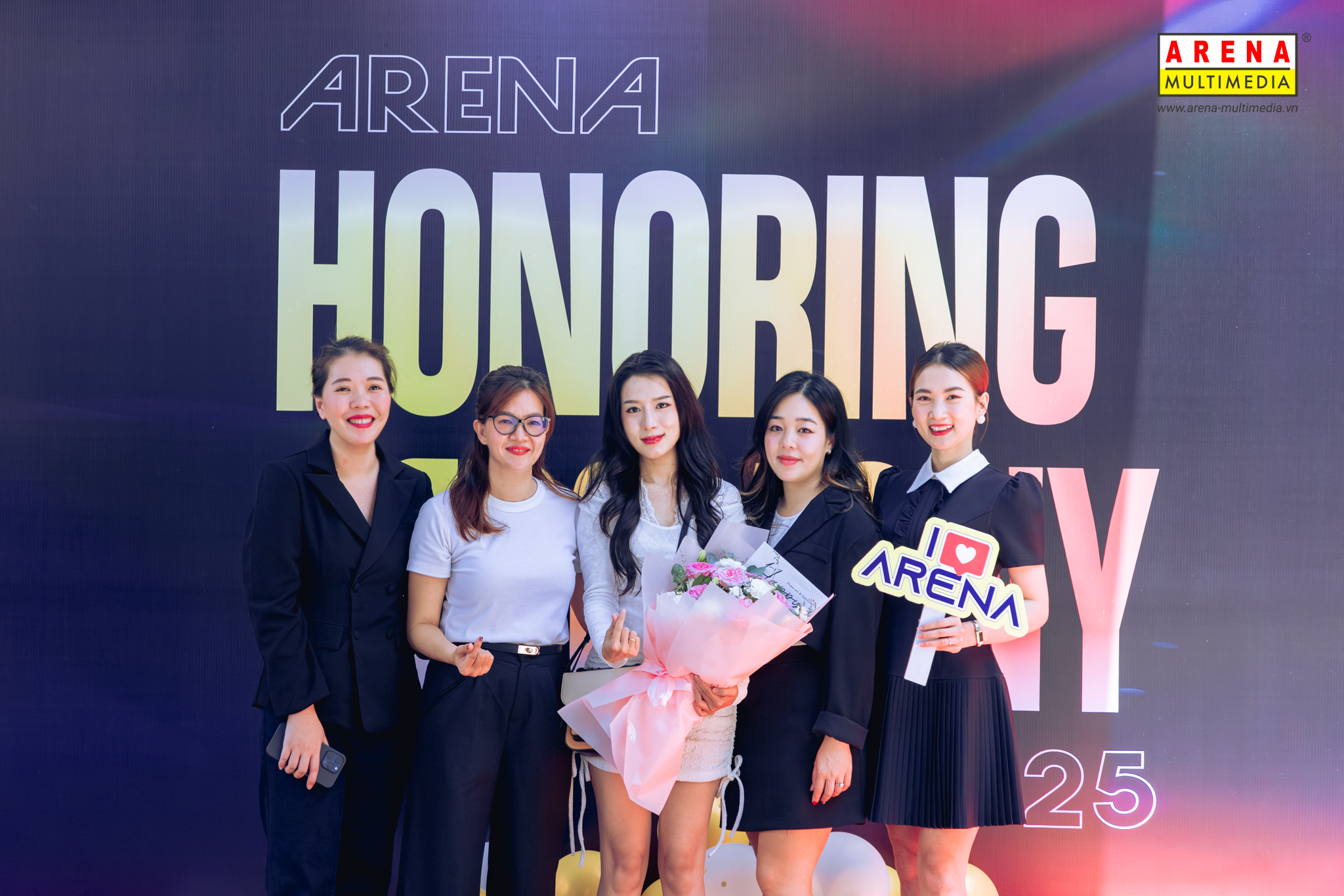 Arena Honoring Ceremony 2025 khu vực TP. HCM: Hãy để Arenaites kể bạn nghe hành trình Sáng tạo “lấp lánh” như thế nào! Arena Honoring Ceremony 2025 khu vực TP. HCM: Hãy để Arenaites kể bạn nghe hành trình Sáng tạo “lấp lánh” như thế nào!