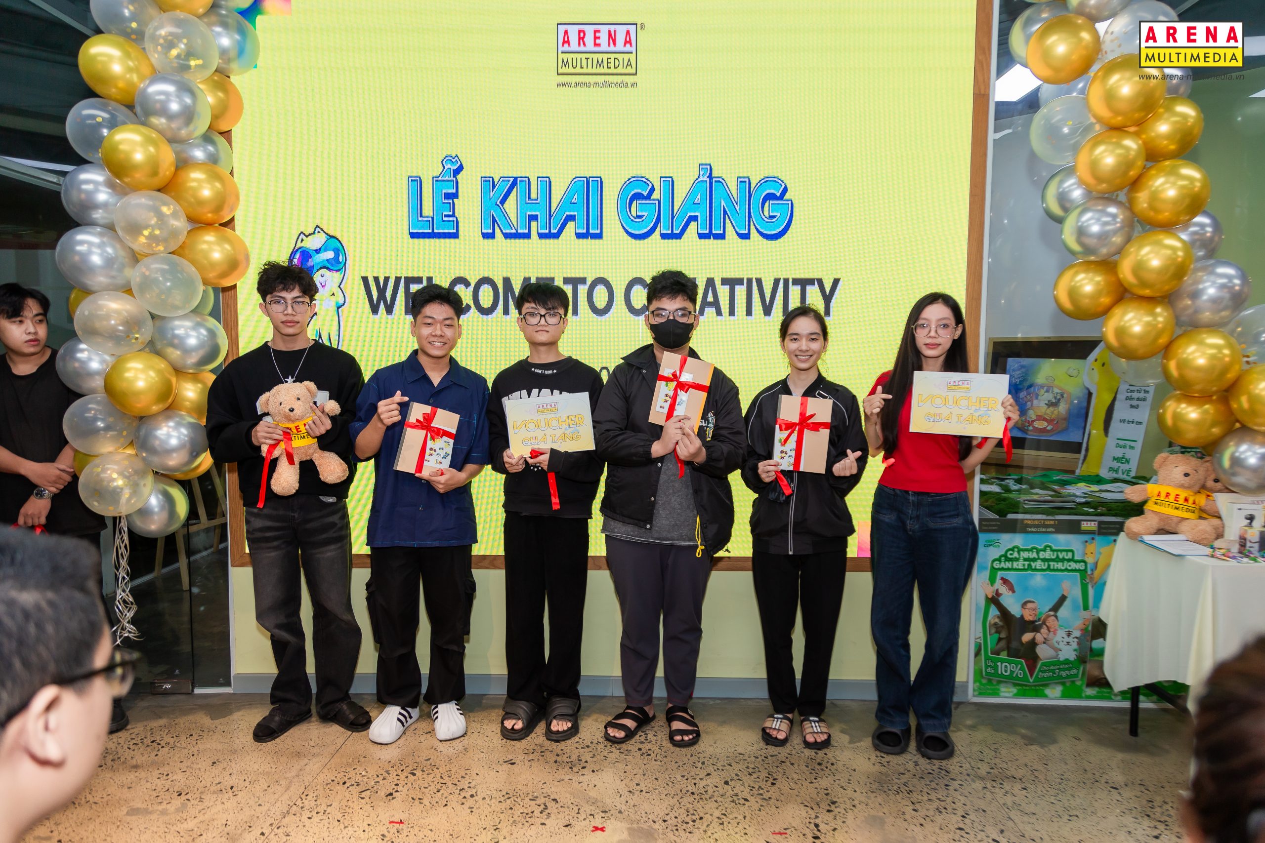 Lễ khai giảng "Welcome To Creativity": Khởi đầu hành trình "Happy Designers" đầy nhiệt huyết Lễ khai giảng "Welcome To Creativity": Khởi đầu hành trình "Happy Designers" đầy nhiệt huyết