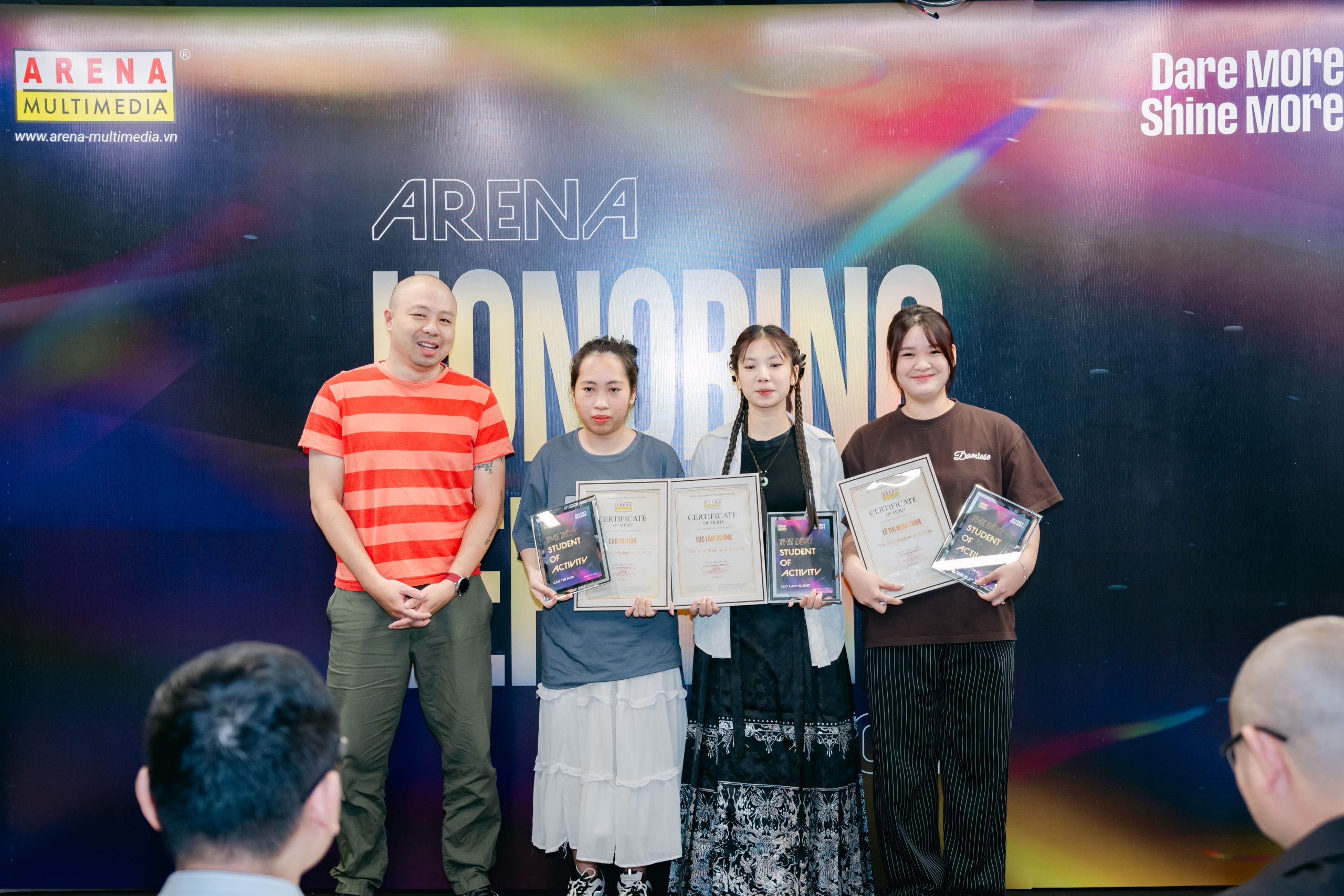 Arena Honoring Ceremony 2025 khu vực Hà Nội: Vinh danh hành trình sáng tạo và trưởng thành của học viên Arena Multimedia Arena Honoring Ceremony 2025 khu vực Hà Nội: Vinh danh hành trình sáng tạo và trưởng thành của học viên Arena Multimedia