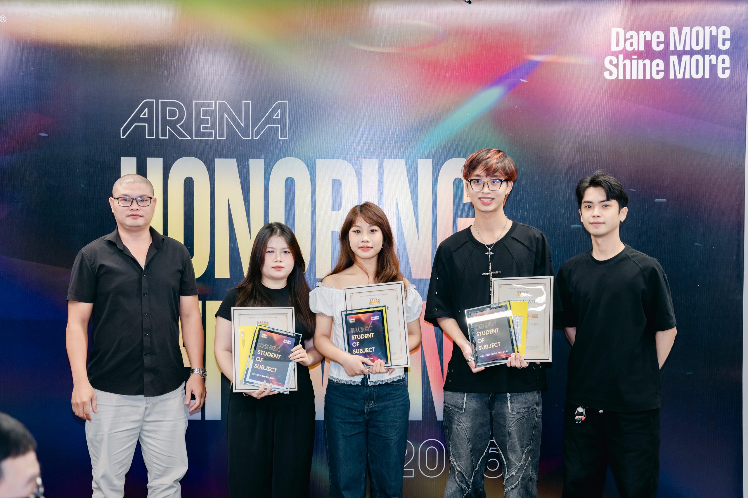 Arena Honoring Ceremony 2025 khu vực Hà Nội: Vinh danh hành trình sáng tạo và trưởng thành của học viên Arena Multimedia Arena Honoring Ceremony 2025 khu vực Hà Nội: Vinh danh hành trình sáng tạo và trưởng thành của học viên Arena Multimedia