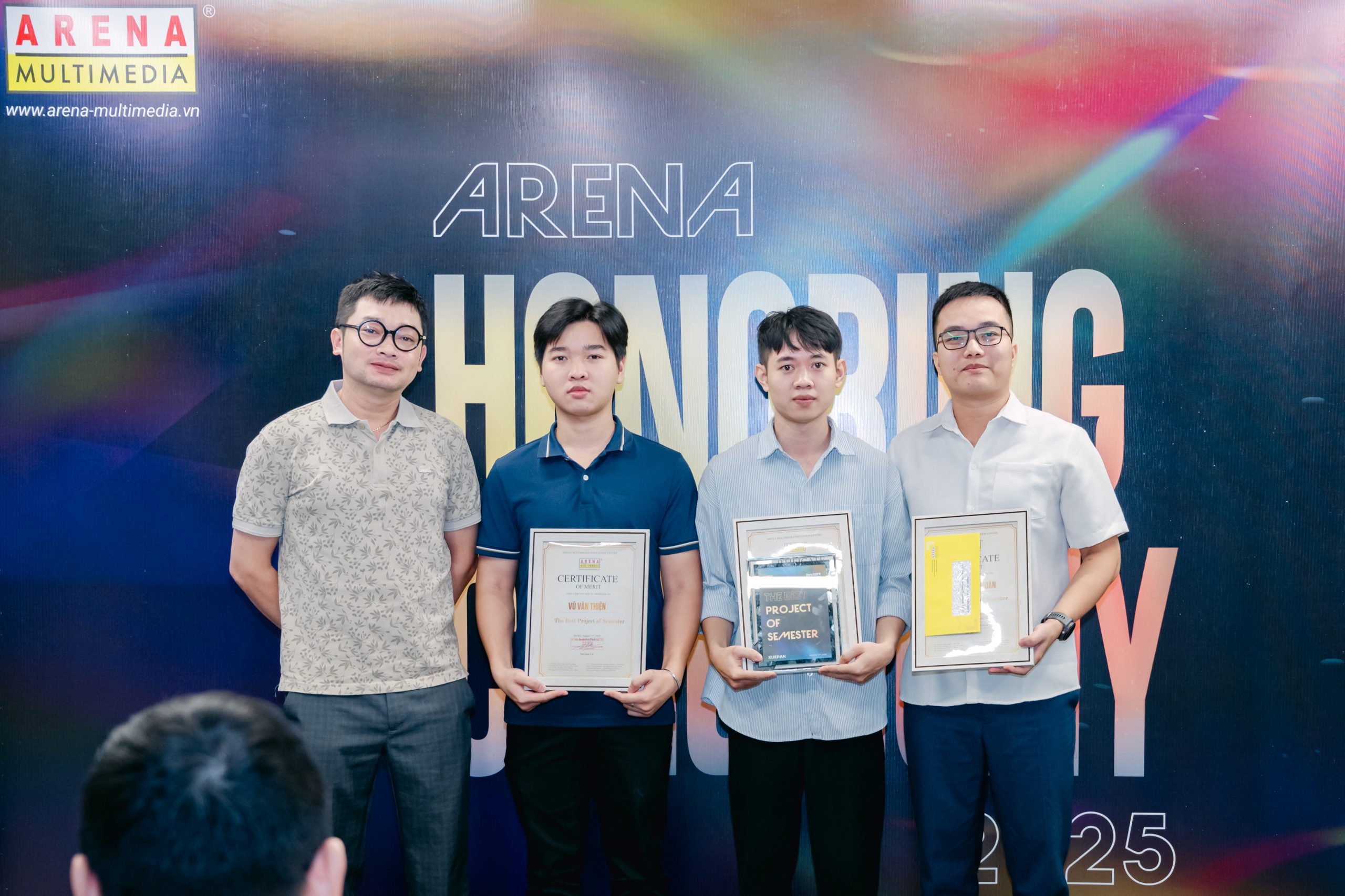 Arena Honoring Ceremony 2025 khu vực Hà Nội: Vinh danh hành trình sáng tạo và trưởng thành của học viên Arena Multimedia Arena Honoring Ceremony 2025 khu vực Hà Nội: Vinh danh hành trình sáng tạo và trưởng thành của học viên Arena Multimedia