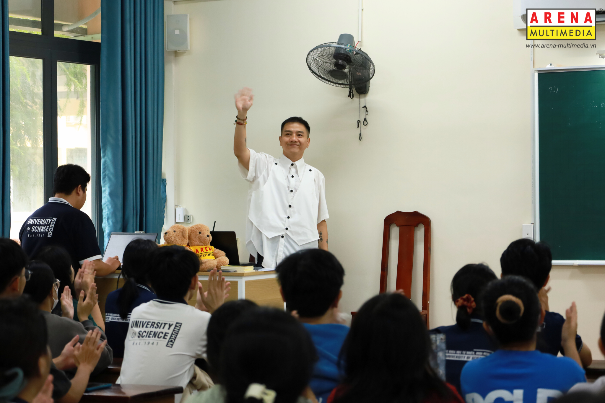 Workshop “Kỹ năng tư duy thiết kế”: Khơi dậy sáng tạo cùng sinh viên Đại học Khoa học Tự nhiên TP.HCM Workshop “Kỹ năng tư duy thiết kế”: Khơi dậy sáng tạo cùng sinh viên Đại học Khoa học Tự nhiên TP.HCM