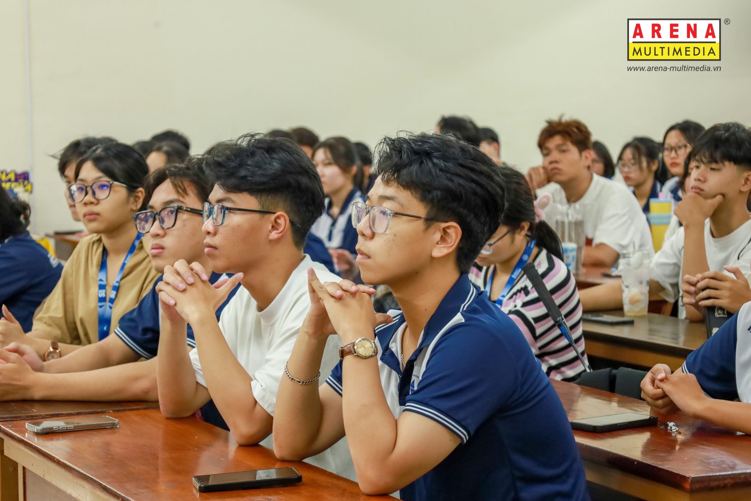 Workshop “Kỹ năng tư duy thiết kế”: Khơi dậy sáng tạo cùng sinh viên Đại học Khoa học Tự nhiên TP.HCM Workshop “Kỹ năng tư duy thiết kế”: Khơi dậy sáng tạo cùng sinh viên Đại học Khoa học Tự nhiên TP.HCM