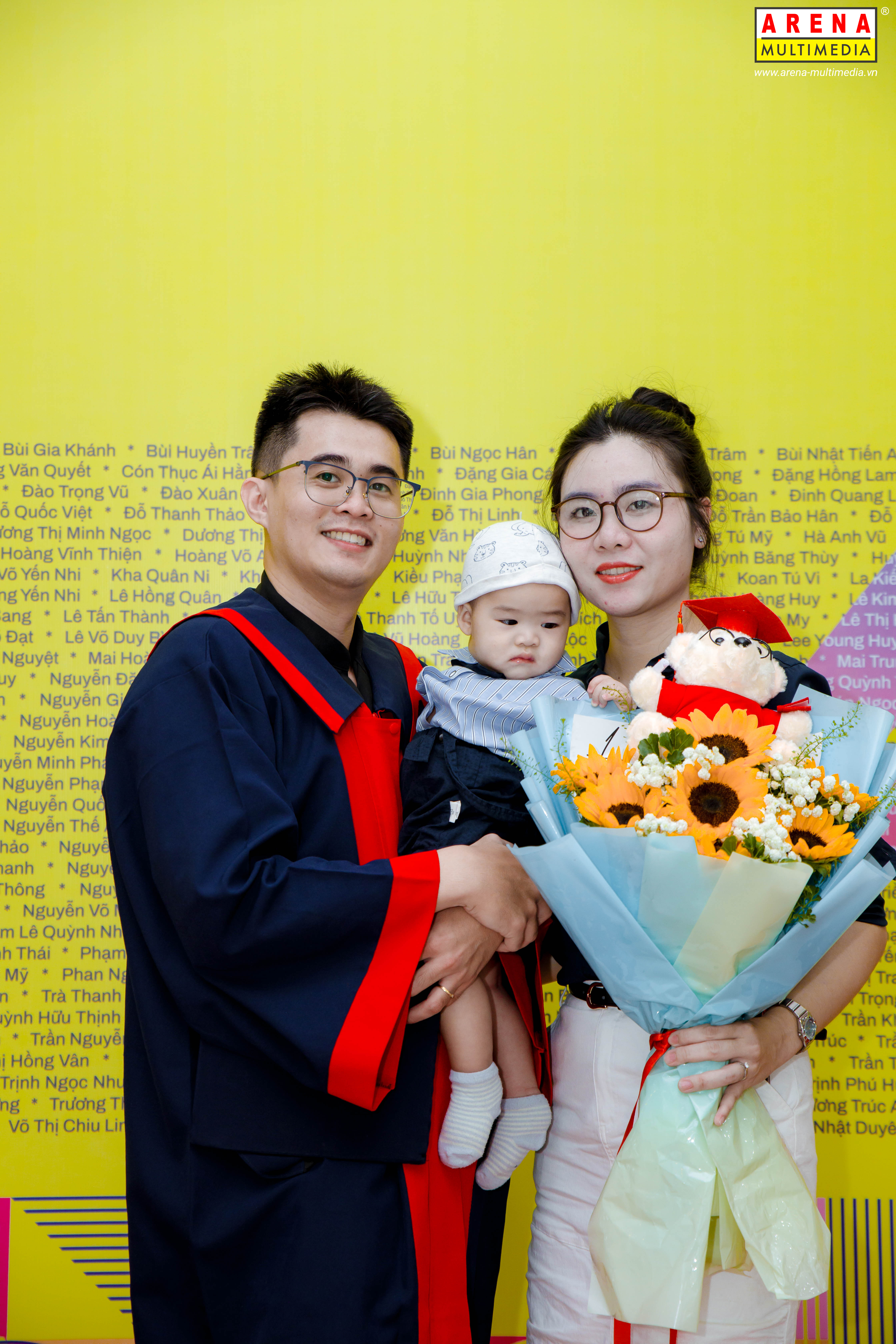 Lễ tốt nghiệp 2025 - DESIGNED TO SHINE: Cùng nhìn lại một chặng đường rực rỡ Lễ tốt nghiệp 2025 - DESIGNED TO SHINE: Cùng nhìn lại một chặng đường rực rỡ