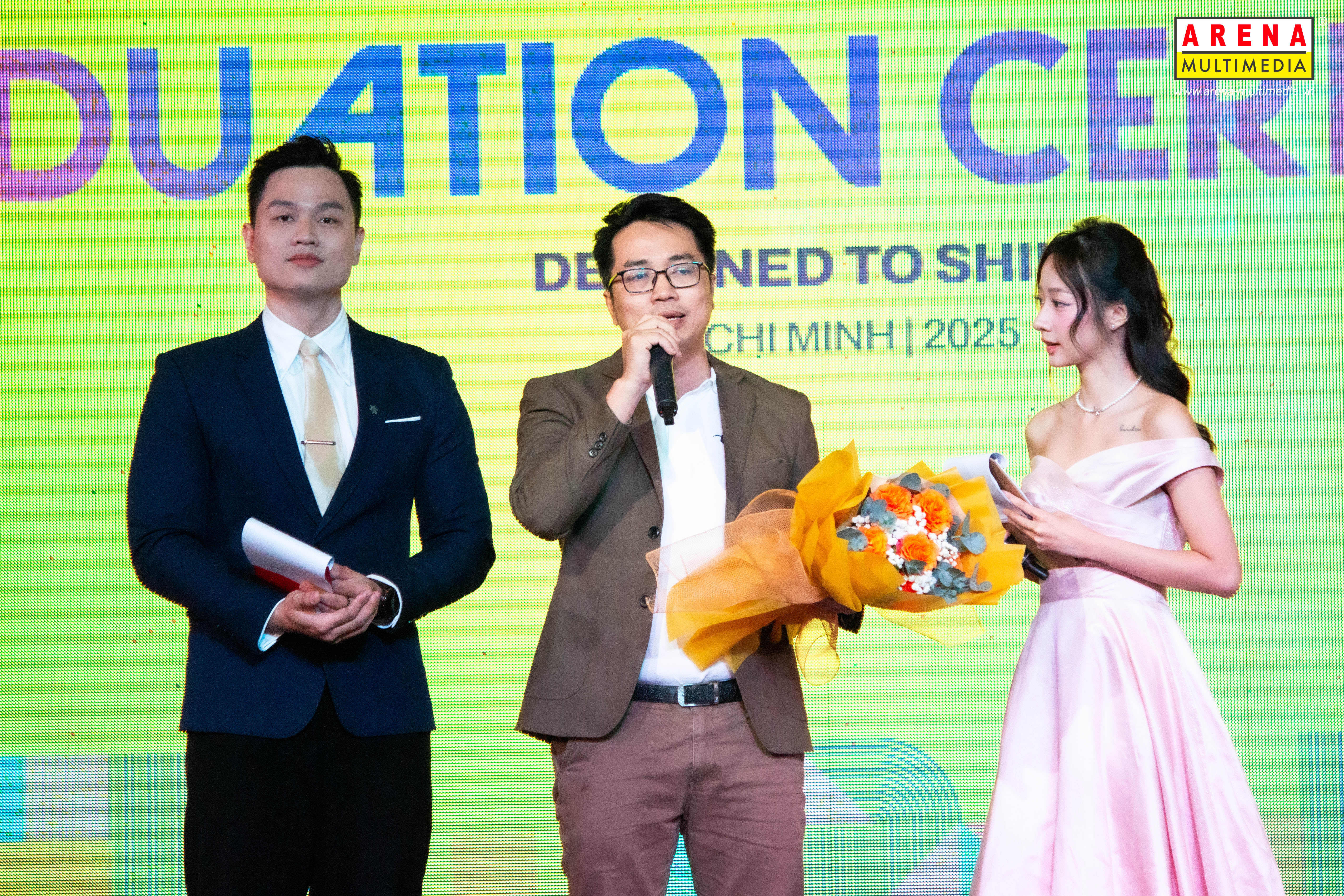 Lễ tốt nghiệp 2025 - DESIGNED TO SHINE: Cùng nhìn lại một chặng đường rực rỡ Lễ tốt nghiệp 2025 - DESIGNED TO SHINE: Cùng nhìn lại một chặng đường rực rỡ