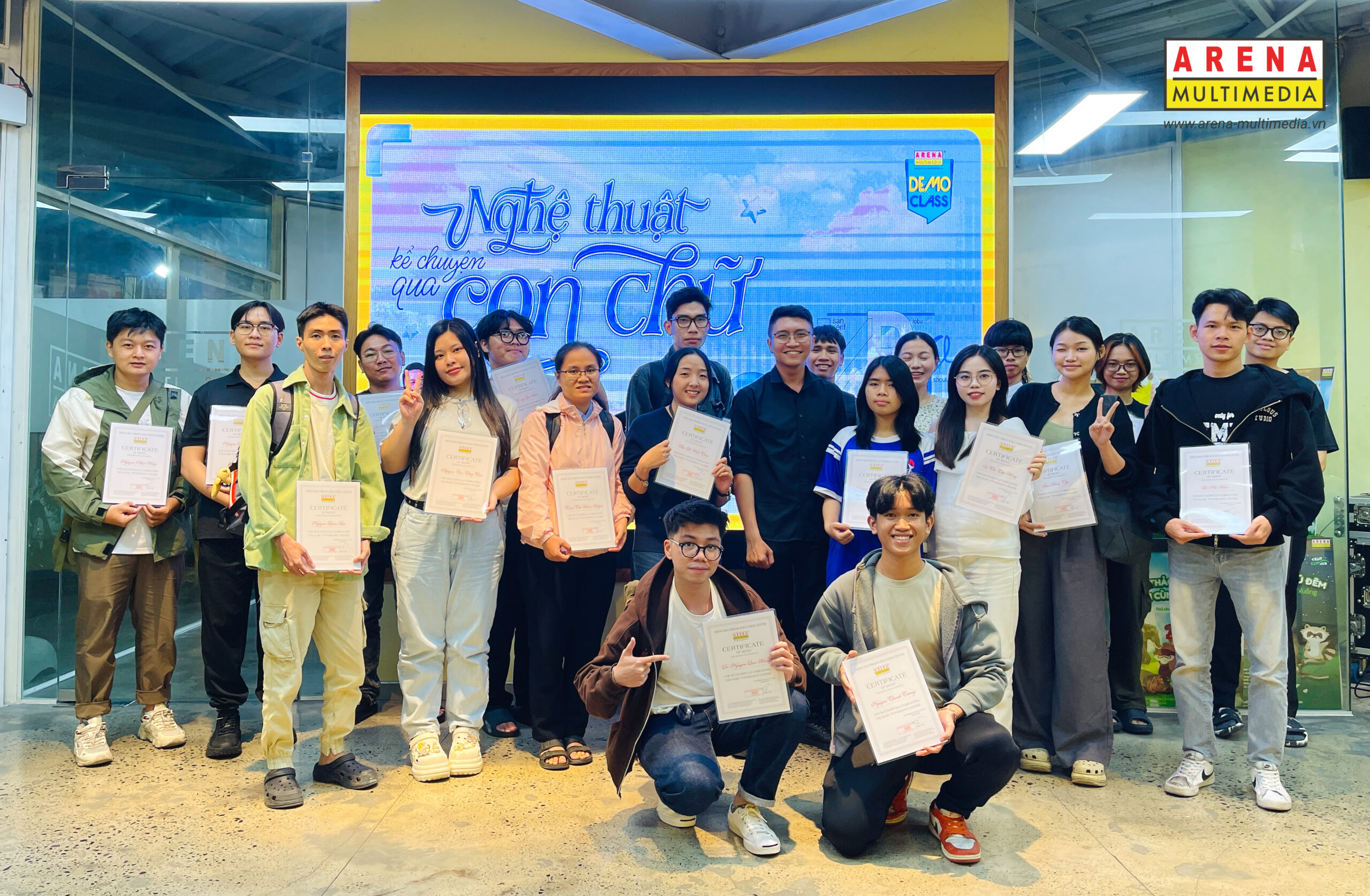 Giải mã nghệ thuật kể chuyện qua con chữ - Hành trình 3 buổi khám phá Typography cùng thầy Huy Đỗ tại Demo Class 
