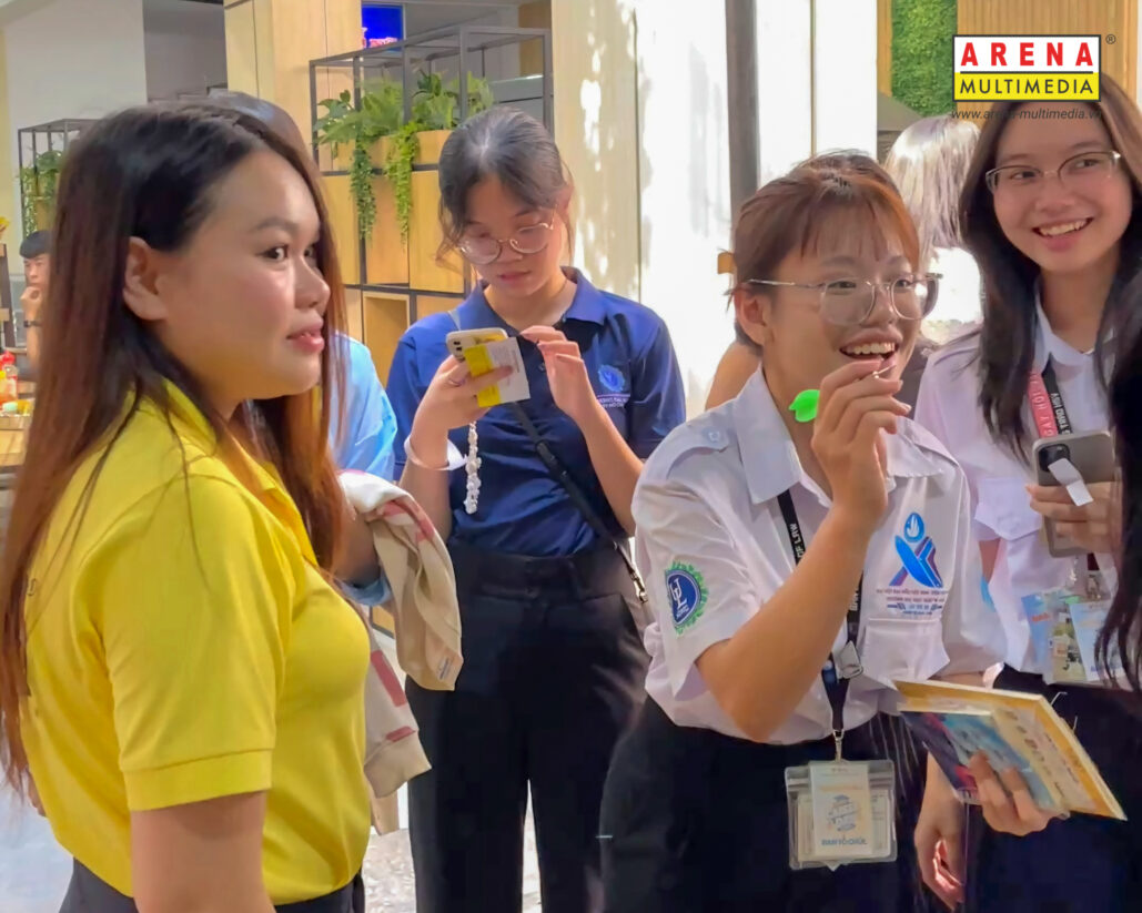 Arena Multimedia đồng hành cùng “Ulaw Career Day” lần II – 2025: Không gian sáng tạo thu hút các bạn học sinh THPT và sinh viên Luật ngay từ những phút giây đầu