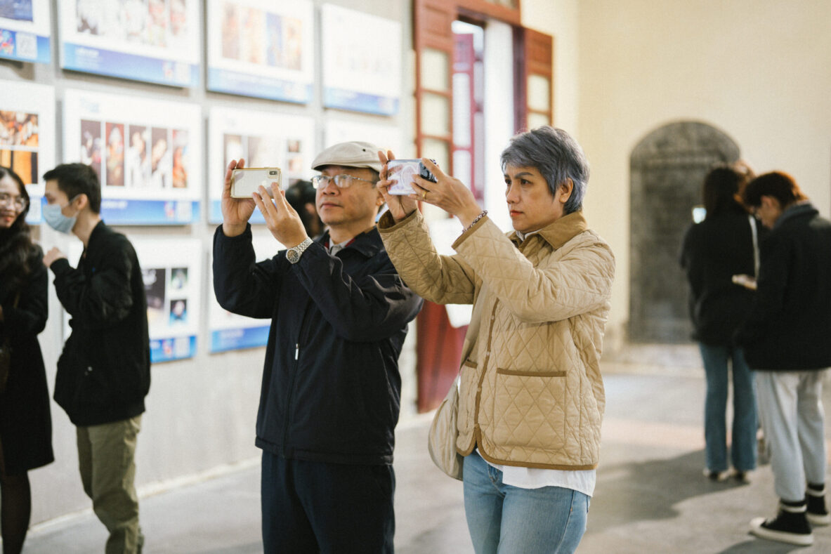Show It NOW 2025 khép lại với triển lãm “RE:IMAGINE - Vì một Việt Nam tươi đẹp hơn” tại Trung tâm Văn hóa Nghệ thuật - 22 Hàng Buồm Show It NOW 2025 khép lại với triển lãm “RE:IMAGINE - Vì một Việt Nam tươi đẹp hơn” tại Trung tâm Văn hóa Nghệ thuật - 22 Hàng Buồm