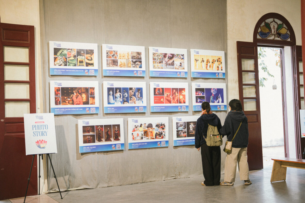 Show It NOW 2025 khép lại với triển lãm “RE:IMAGINE - Vì một Việt Nam tươi đẹp hơn” tại Trung tâm Văn hóa Nghệ thuật - 22 Hàng Buồm Show It NOW 2025 khép lại với triển lãm “RE:IMAGINE - Vì một Việt Nam tươi đẹp hơn” tại Trung tâm Văn hóa Nghệ thuật - 22 Hàng Buồm