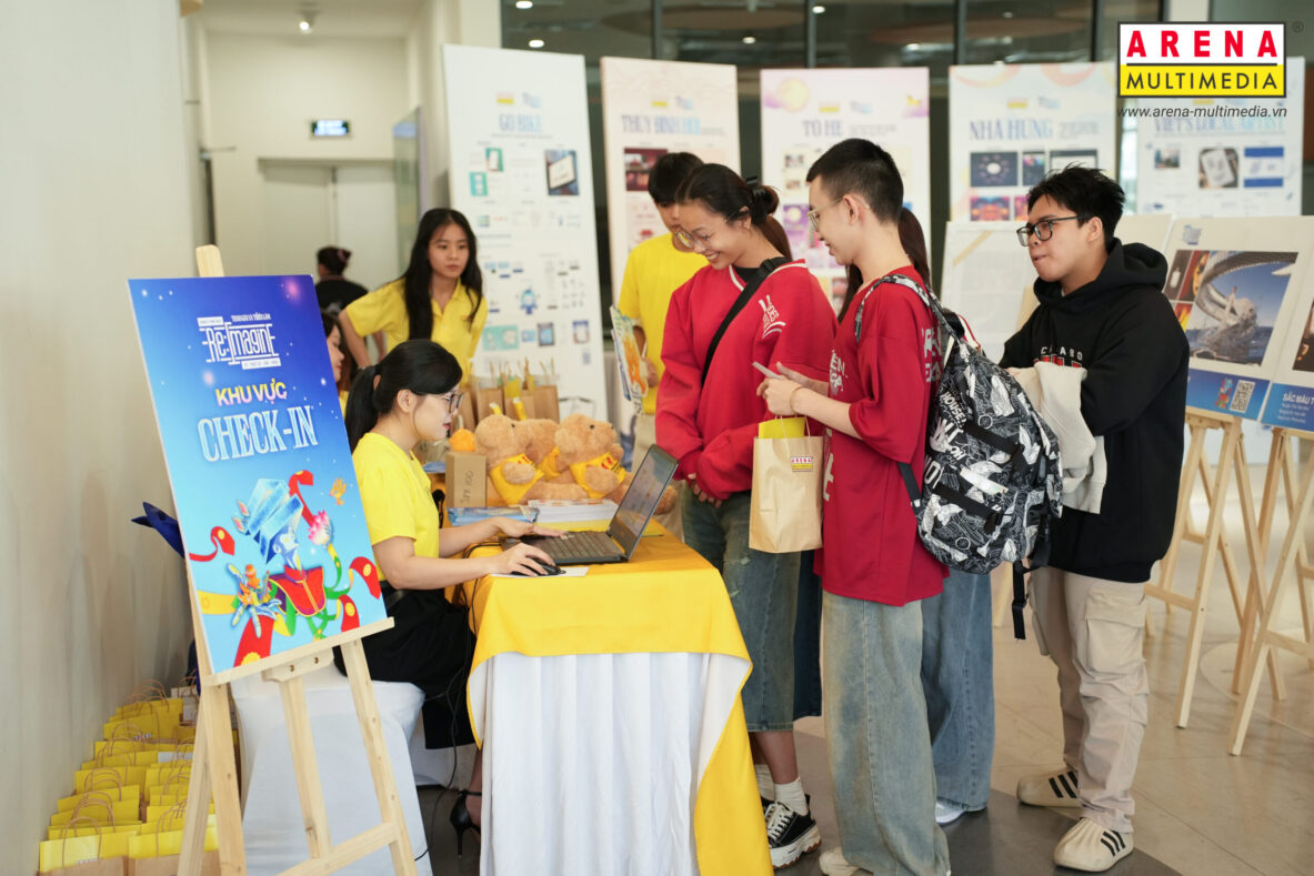 Toàn cảnh triển lãm Show It NOW 2025: Nơi tác phẩm tỏa sáng và cộng đồng gắn kết Toàn cảnh triển lãm Show It NOW 2025: Nơi tác phẩm tỏa sáng và cộng đồng gắn kết