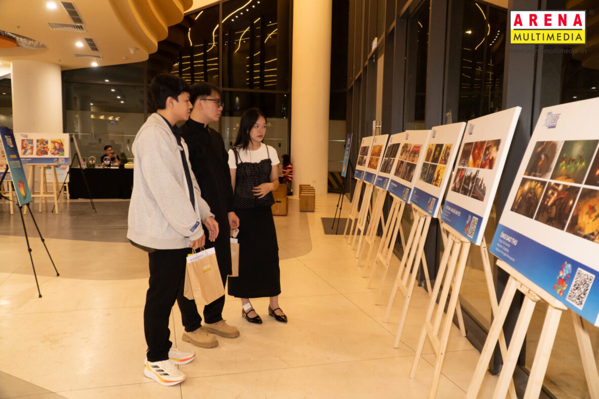 Toàn cảnh triển lãm Show It NOW 2025: Nơi tác phẩm tỏa sáng và cộng đồng gắn kết Toàn cảnh triển lãm Show It NOW 2025: Nơi tác phẩm tỏa sáng và cộng đồng gắn kết