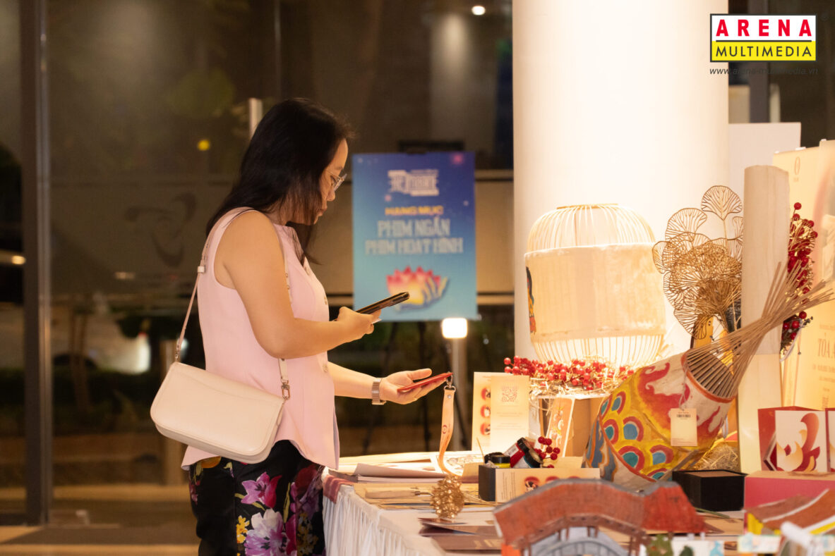 Toàn cảnh triển lãm Show It NOW 2025: Nơi tác phẩm tỏa sáng và cộng đồng gắn kết Toàn cảnh triển lãm Show It NOW 2025: Nơi tác phẩm tỏa sáng và cộng đồng gắn kết