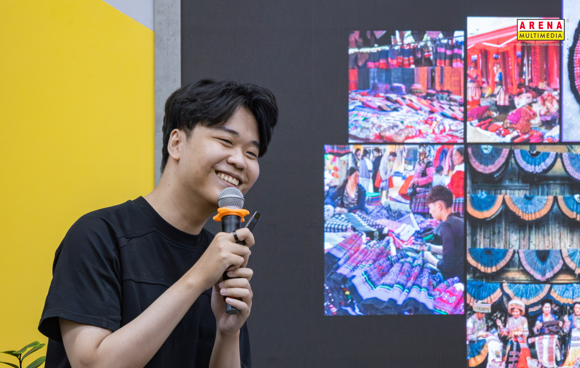 Góc nhìn thực tế về Visual LED và những câu chuyện nghề phía sau ánh đèn sân khấu tại Talkshow "Giải mã nghề HOT - Visual LED" Góc nhìn thực tế về Visual LED và những câu chuyện nghề phía sau ánh đèn sân khấu tại Talkshow "Giải mã nghề HOT - Visual LED"