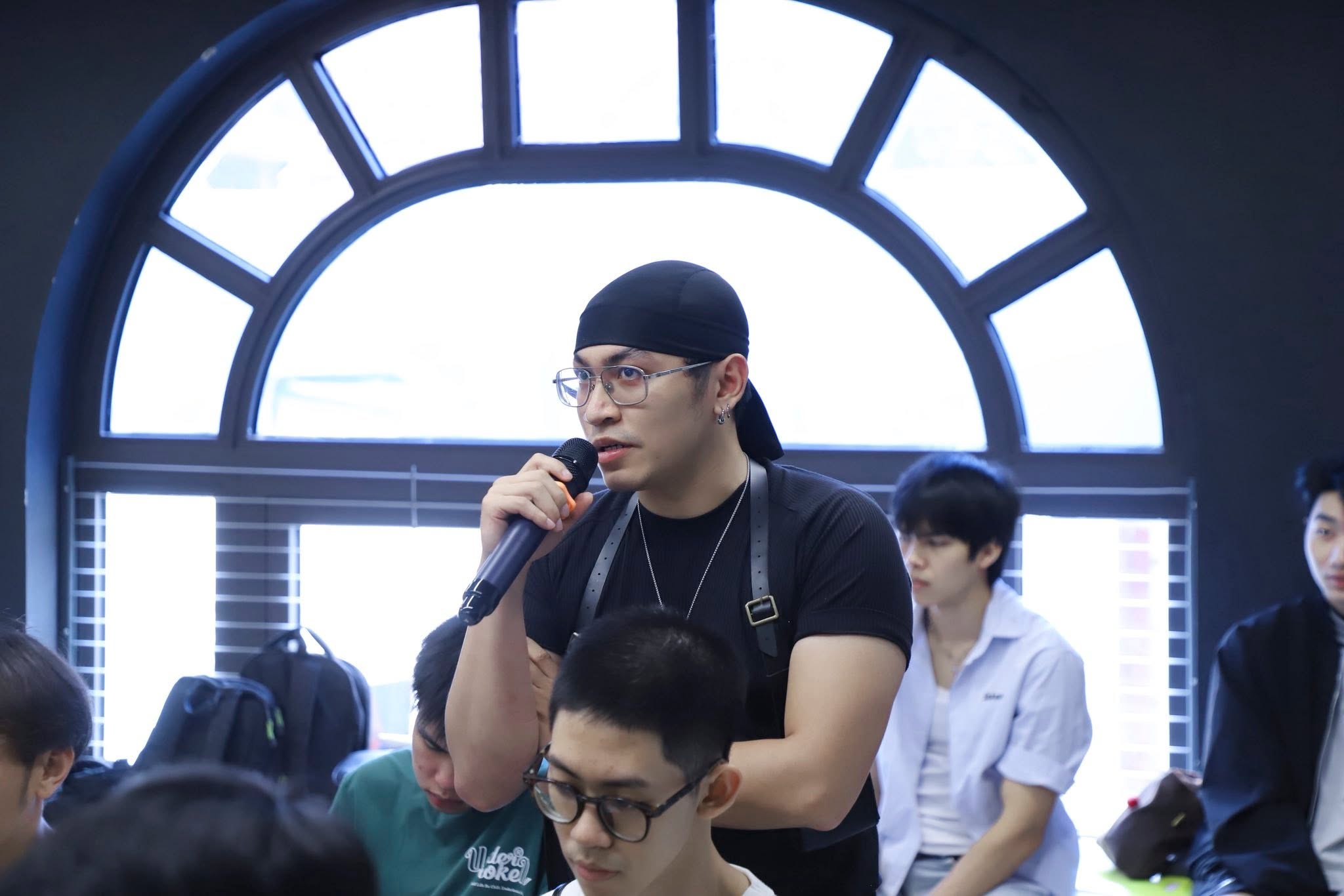 Talkshow “Visual Stage - Visualize your career”: Mở cánh cửa bước vào thế giới đứng sau những sân khấu triệu cảm xúc Talkshow “Visual Stage - Visualize your career”: Mở cánh cửa bước vào thế giới đứng sau những sân khấu triệu cảm xúc