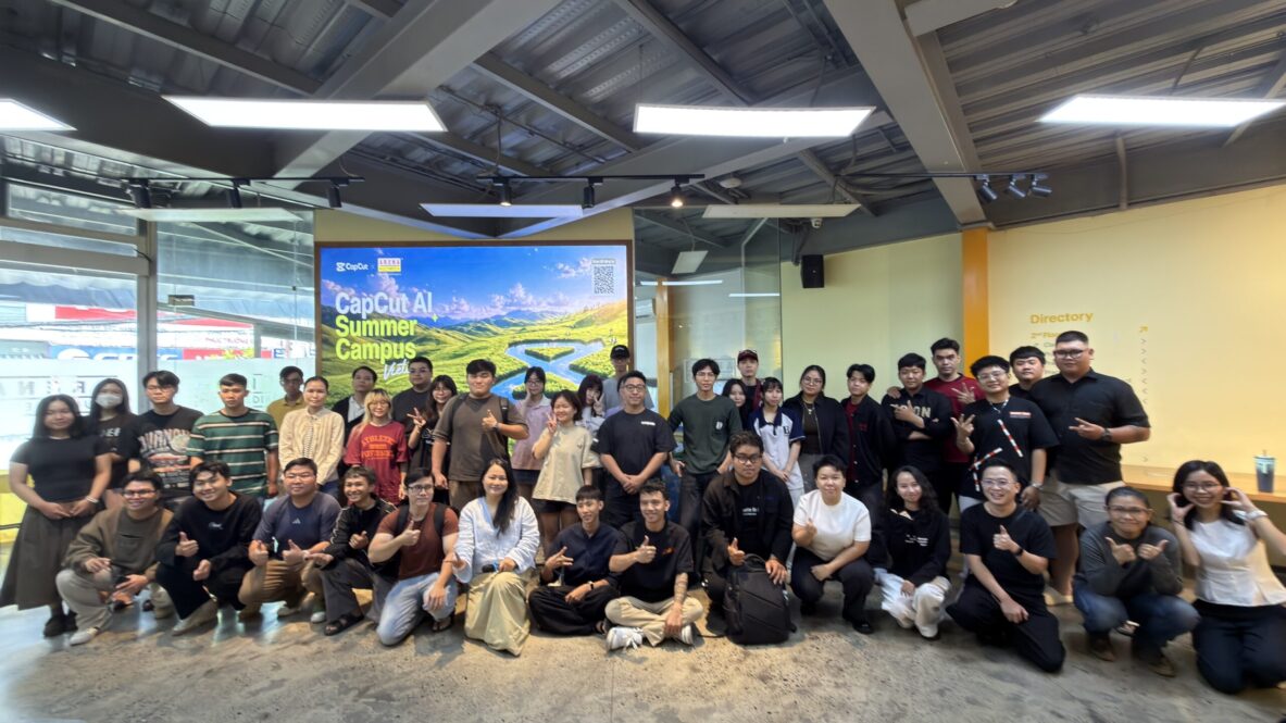 Học viên Arena Multimedia lần đầu tiếp cận và trải nghiệm tính năng làm video AI từ CapCut, bỏ túi thêm kỹ năng trong hành trình sáng tạo Học viên Arena Multimedia lần đầu tiếp cận và trải nghiệm tính năng làm video AI từ CapCut, bỏ túi thêm kỹ năng trong hành trình sáng tạo