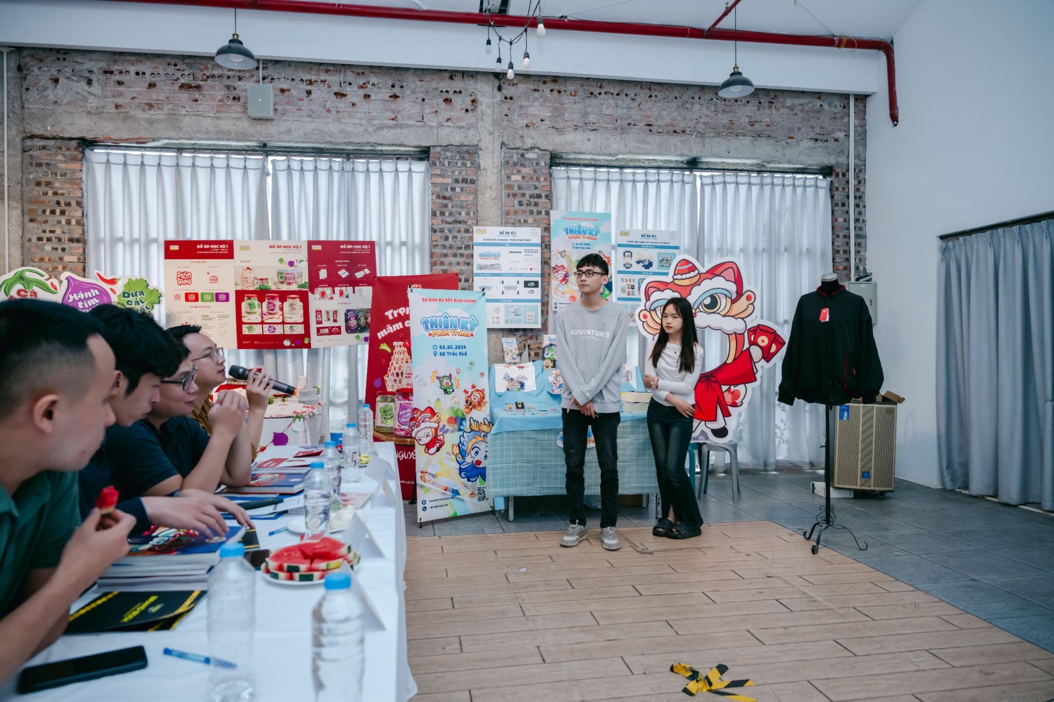 Giải mã sức hút ngành Multimedia: Khi Gen Z chọn "thực học, thực làm" thay vì chạy đua bằng cấp Arena Multimedia chú trọng năng lực thực hành cho các học viên suốt 2 năm học với 4 đồ án lớn.