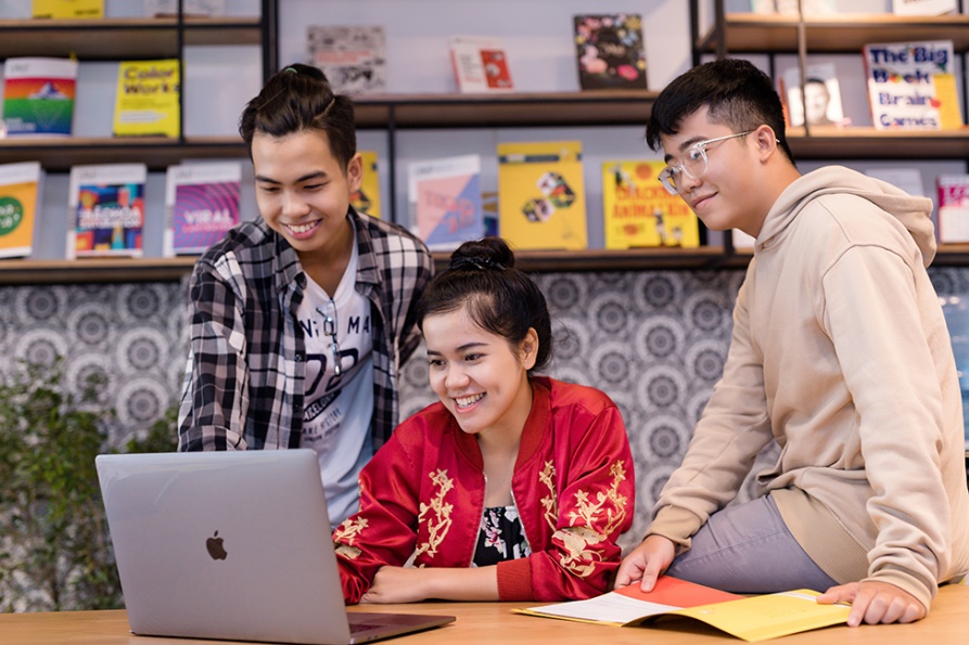 Thiết kế đa phương tiện: Vẽ nên tương lai từ óc sáng tạo